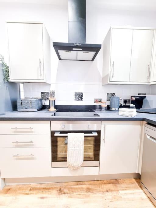 Stunning Flat Close To Beach Swansea Luaran gambar