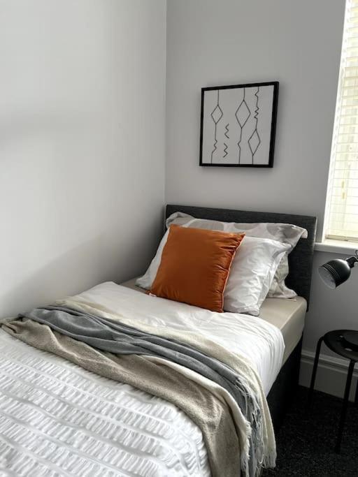 Stunning Flat Close To Beach Swansea Luaran gambar