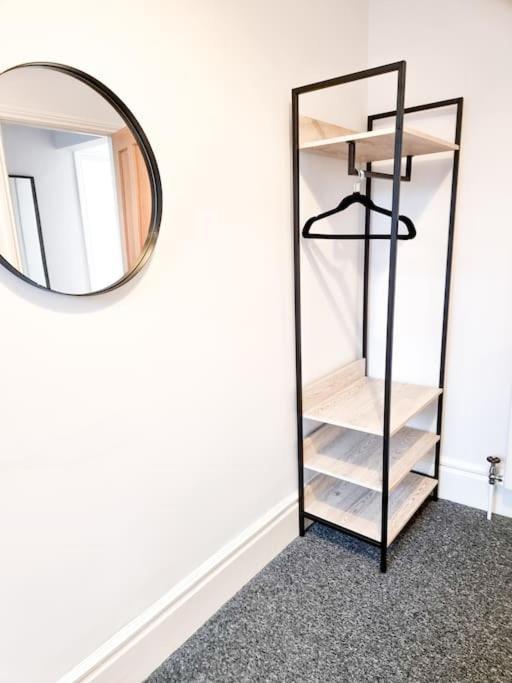 Stunning Flat Close To Beach Swansea Luaran gambar