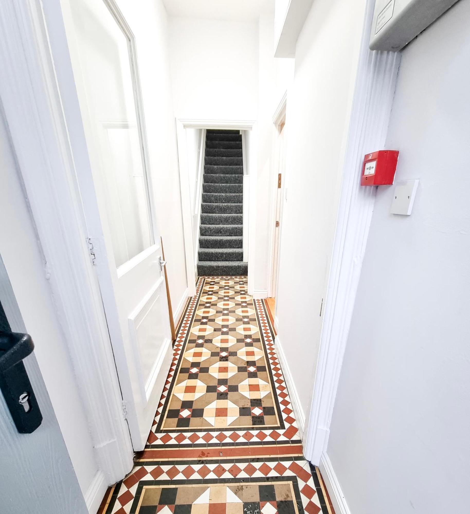 Stunning Flat Close To Beach Swansea Luaran gambar